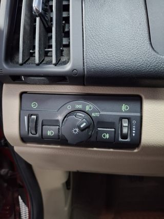 LAND-ROVER Freelander 2.2 Td4e S