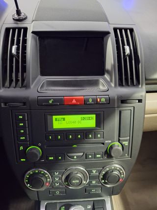 LAND-ROVER Freelander 2.2 Td4e S