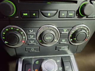 LAND-ROVER Freelander 2.2 Td4e S