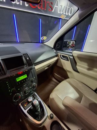 LAND-ROVER Freelander 2.2 Td4e S