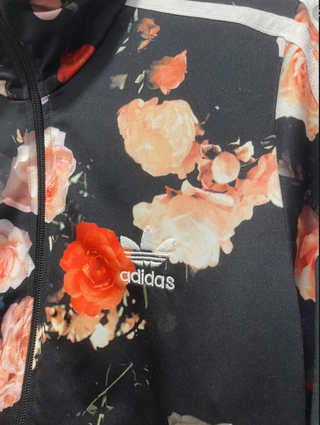 Chaqueta Adidas Flores Negra