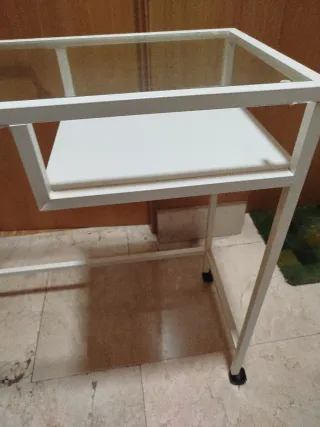 Mesa auxiliar cristal y metal Ikea