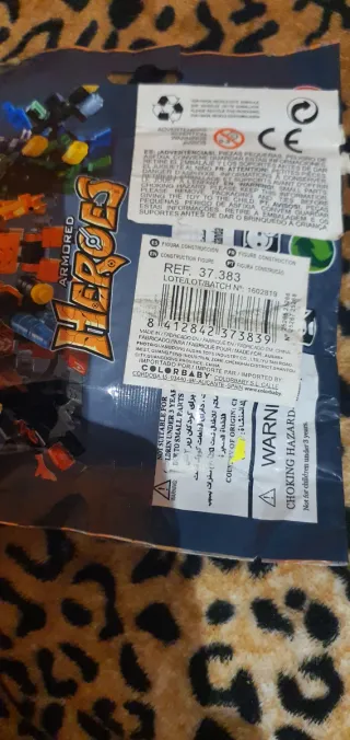 Juguete Armored Heroes 72 piezas