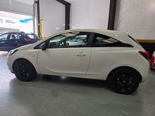 Opel Corsa con muy pocos kilómetros.