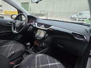 Opel Corsa con muy pocos kilómetros.
