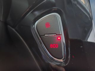 Opel Corsa con muy pocos kilómetros.