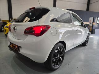 Opel Corsa con muy pocos kilómetros.