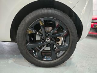 Opel Corsa con muy pocos kilómetros.