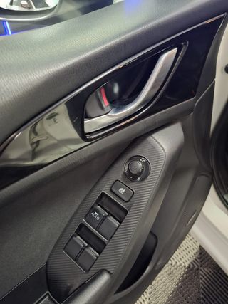 MAZDA Mazda3 2.2 DE 150 MT Luxury