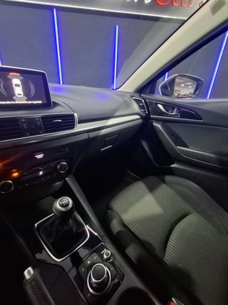 MAZDA Mazda3 2.2 DE 150 MT Luxury