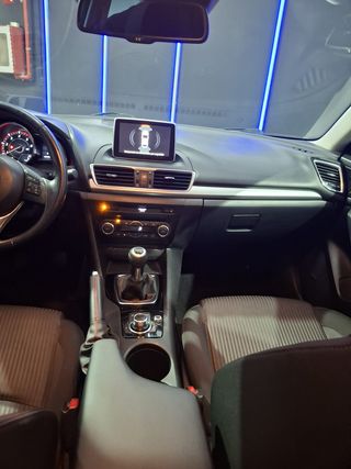 MAZDA Mazda3 2.2 DE 150 MT Luxury