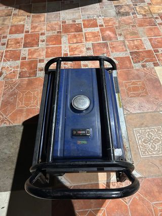 Generador de luz a gasolina