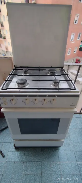 Cocina de gas natural 4 fuegos