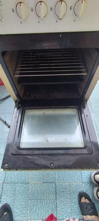 Cocina de gas natural 4 fuegos