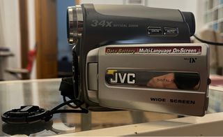 Videocámara Digital JVC GR-D740