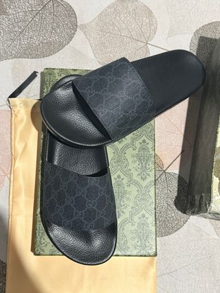 Chanclas Gucci Negras