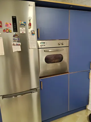 Muebles cocina,horno y extractora incluido