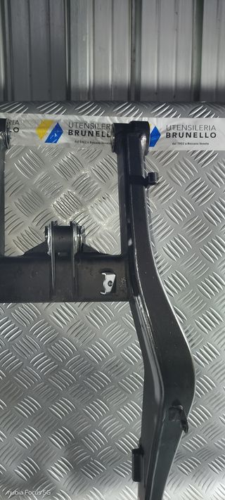 FORCELLONE POSTERIORE KAWASAKI Z 650 2021 2024