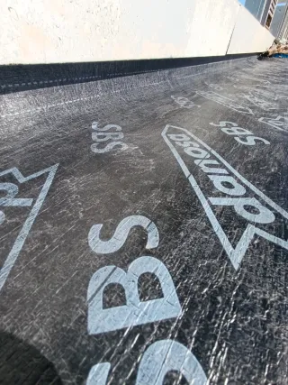 Oficial de telas asfáltica