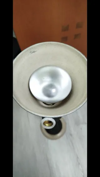 Lámpara de mesa vintage tela y metal