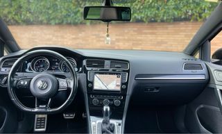 Volkswagen Golf VII R300