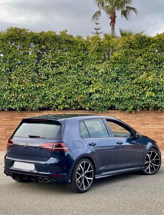 Volkswagen Golf VII R300