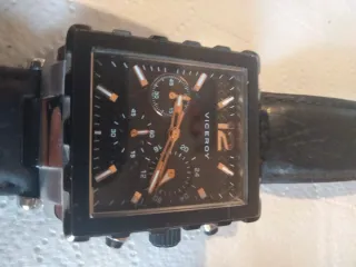 Reloj Viceroy Negro y Dorado