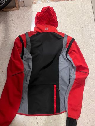 Chaqueta técnica Montura roja y gris