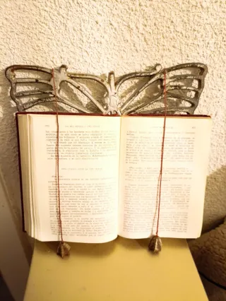 Atril Mariposa Hierro Fundido