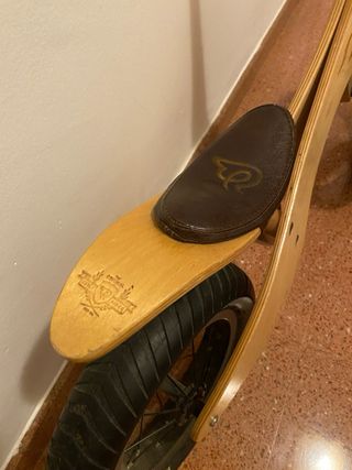 Bicicleta de madera infantil