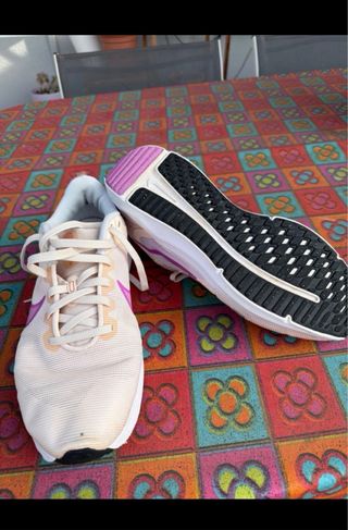 Nike Scarpe da Donna Taglia 40.5 Beige/Rosa