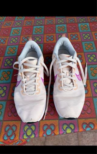 Nike Scarpe da Donna Taglia 40.5 Beige/Rosa