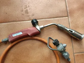 Soplete de gas butano con manguera