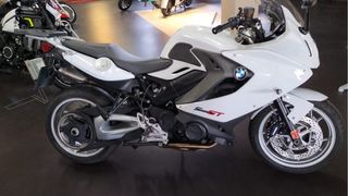 BMW F800GT Blanca