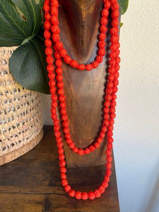 Collar largo seda rojo