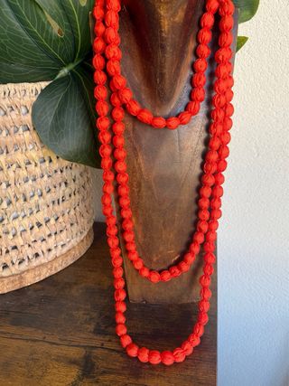 Collar largo seda rojo