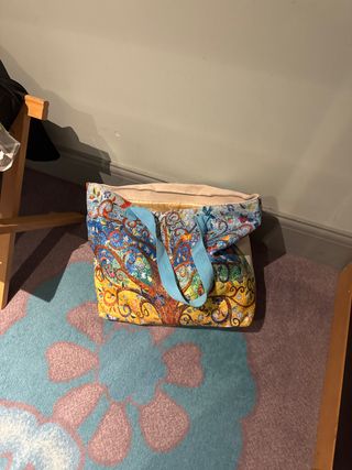 Bolsa de tela con estampado de árbol