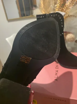 Botines Alma en Pena Ante Negro Tachuelas