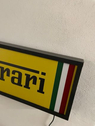 Insegna Luminosa Ferrari
