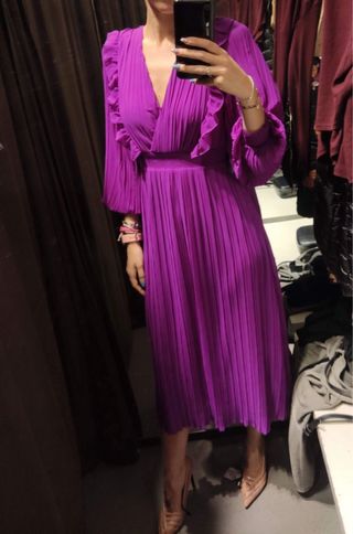 Vestido plisado Zara morado sin estrenar
