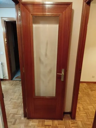 Puertas de madera con y sin cristal GRATIS