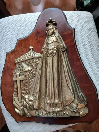 Metopa Virgen de Chamorro