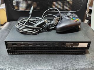 Xbox One X Nero + Controller + Far Cry 4