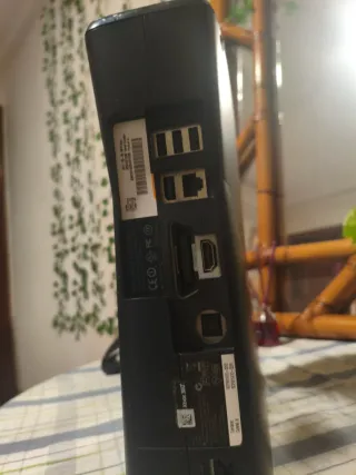 Xbox 360 Slim Negra + juegos + mandos + cables