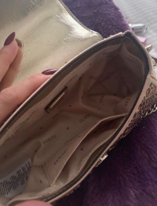 Bolso Guess Dorado con Pedrería