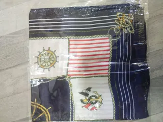 12 Pañuelos de satén estampados 50x50 cm