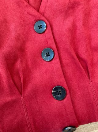 Mono de Bershka talla XS de ante rojo