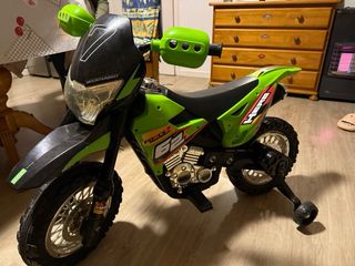 Moto Eléctrica Infantil Verde y Negra