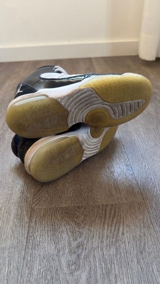 Jordan Max Aura (GS) Preto/Branco