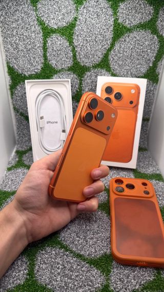 iPhone 17 Pro 256gb Arancione - Batt 100% 20 cicli